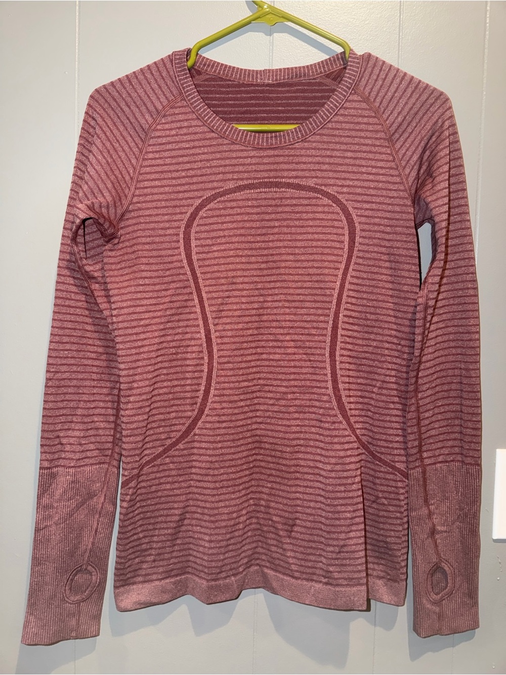 Lululemon Swiftly Tech Long-Sleeve Crew Striped Berry Rumble- Size 6
